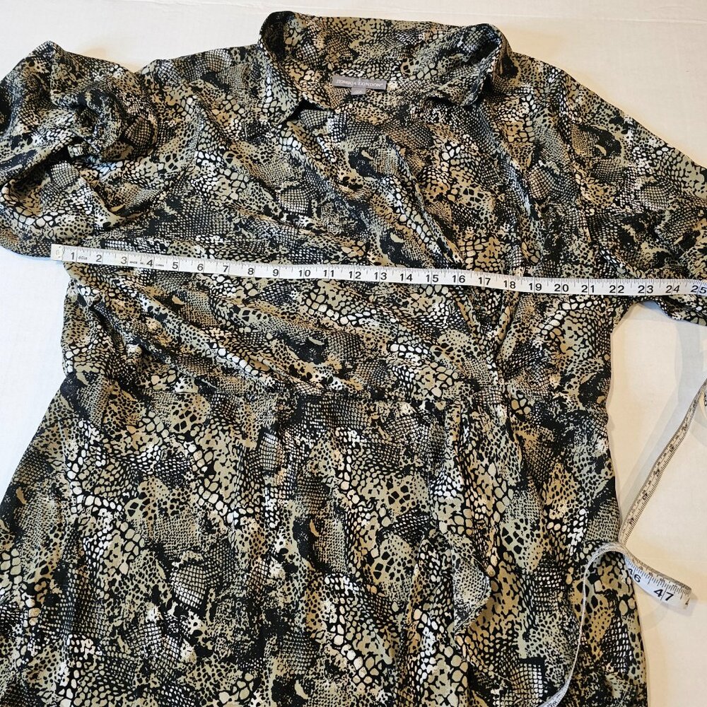 Jessica London, Plus Size 24W, Snake Print, V-neck With Collar, Blouse - Picture 6 of 10